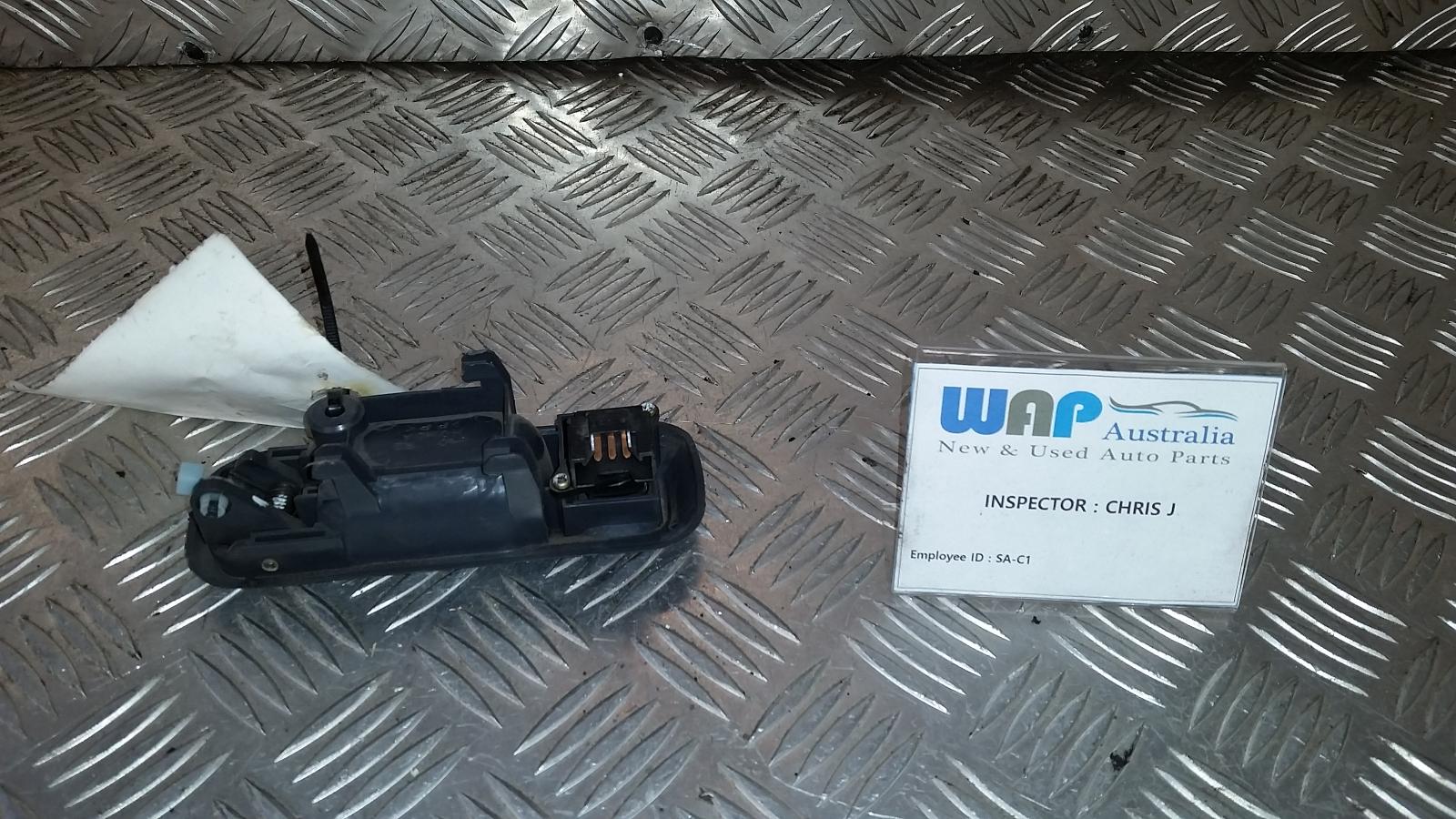 View Auto part Door Handle Honda Crv 1998