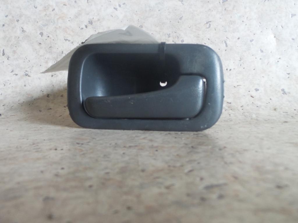 View Auto part Door Handle Honda Crv 1998
