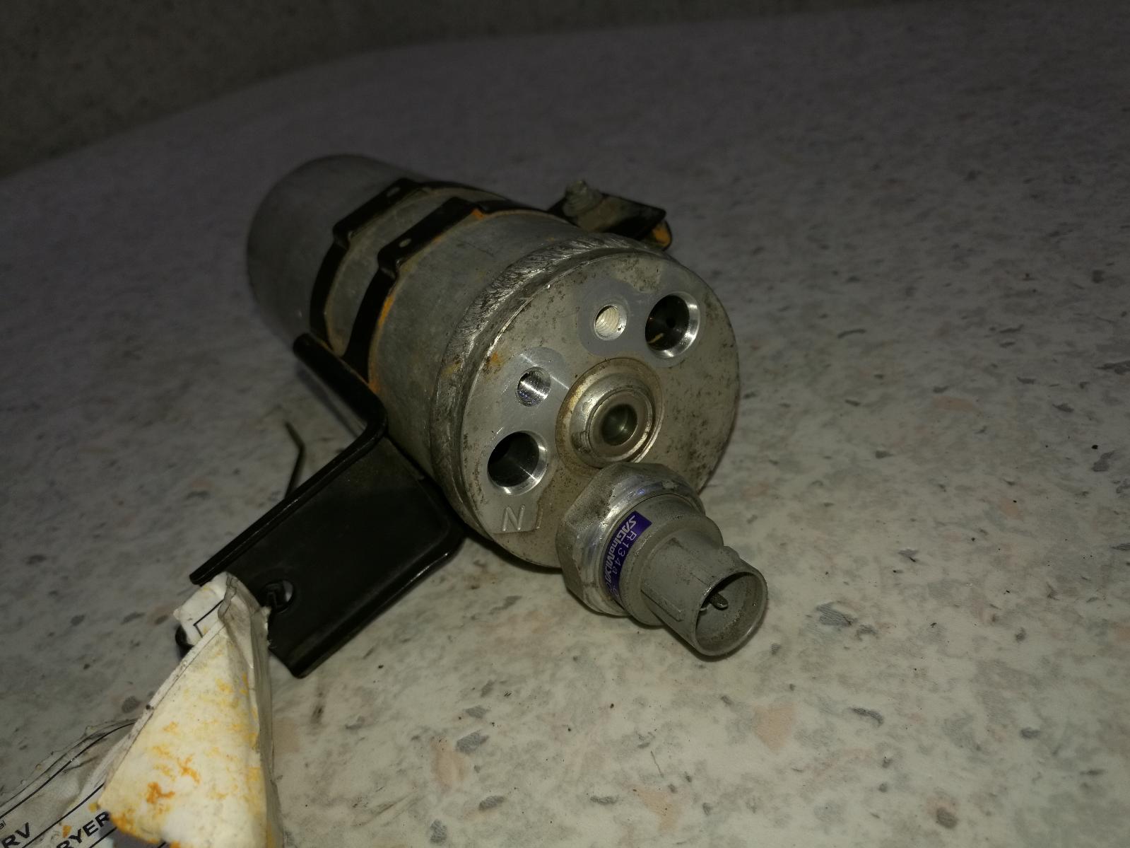 View Auto part A/C Dryer Honda Crv 1998
