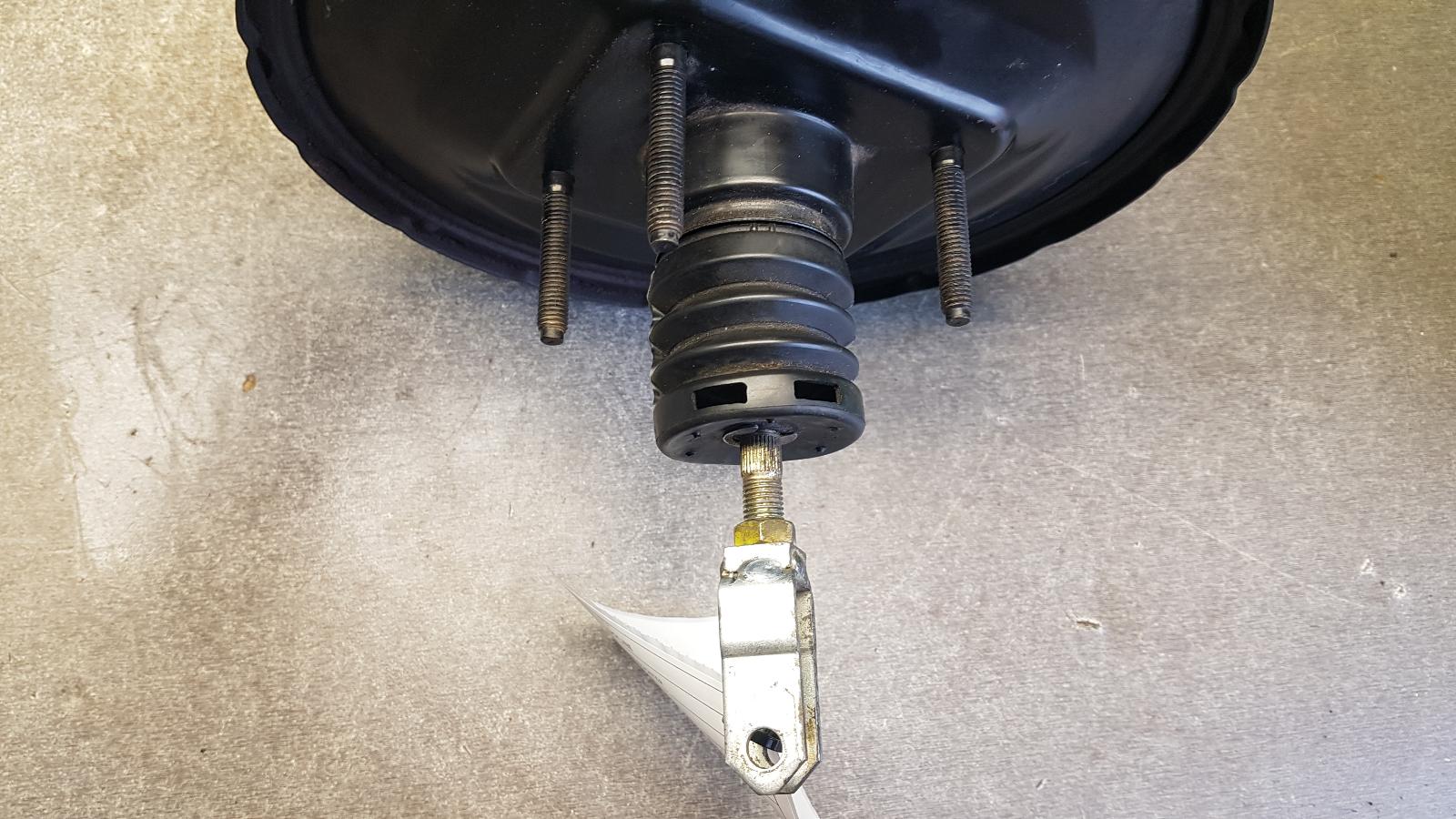 View Auto part Brake Booster Nissan Skyline 1992
