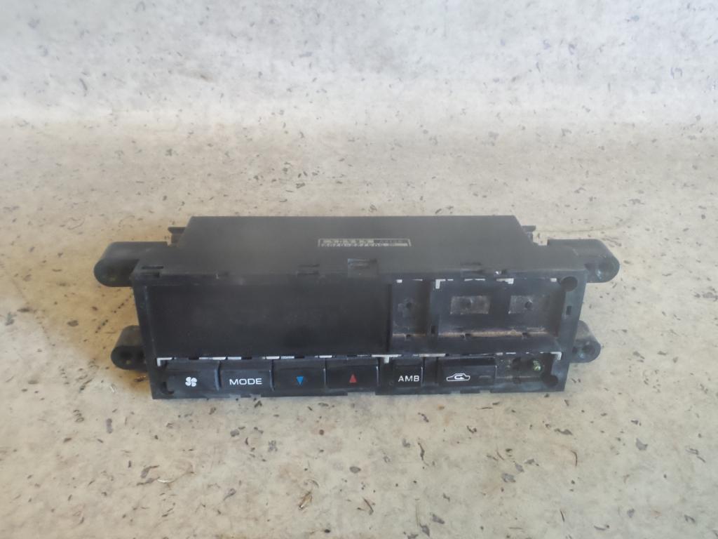 1992 Nissan Skyline Heater/Ac Controls View Auto part Heater/Ac Controls Nissan Skyline 1992