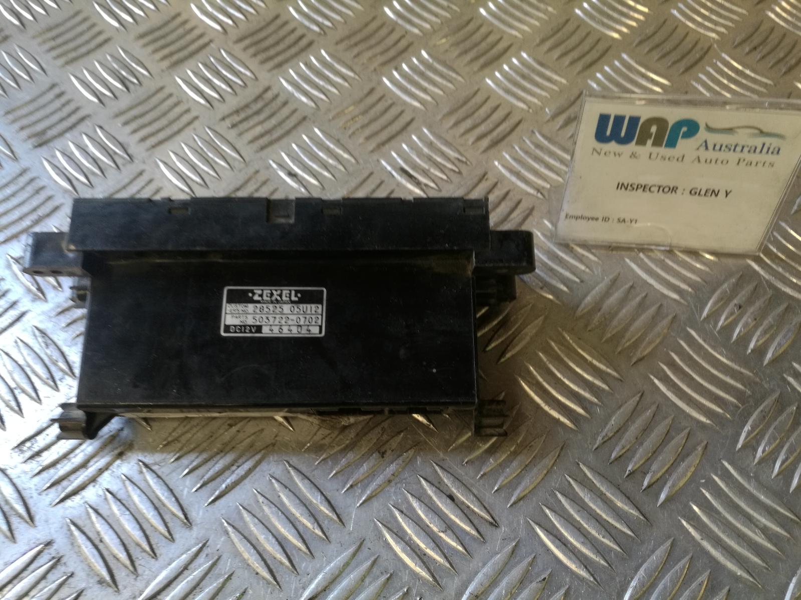 1992 Nissan Skyline Heater/Ac Controls View Auto part Heater/Ac Controls Nissan Skyline 1992