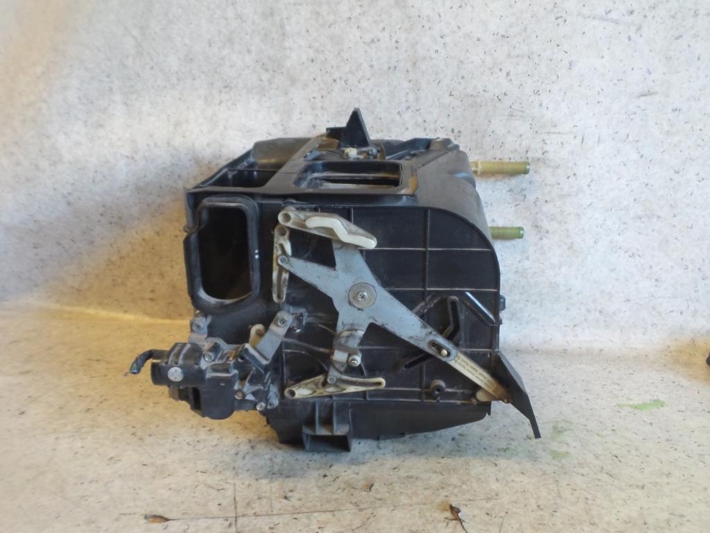 View Auto part Heater Core/Box Nissan Skyline 1992
