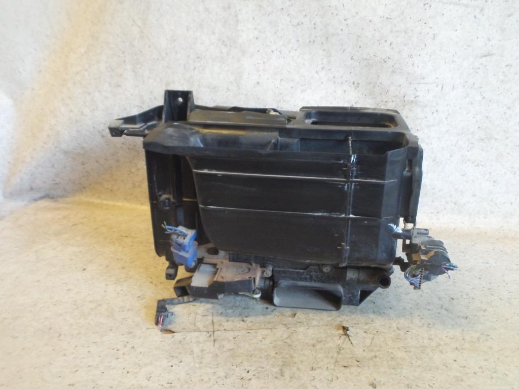 View Auto part Heater Core/Box Nissan Skyline 1992