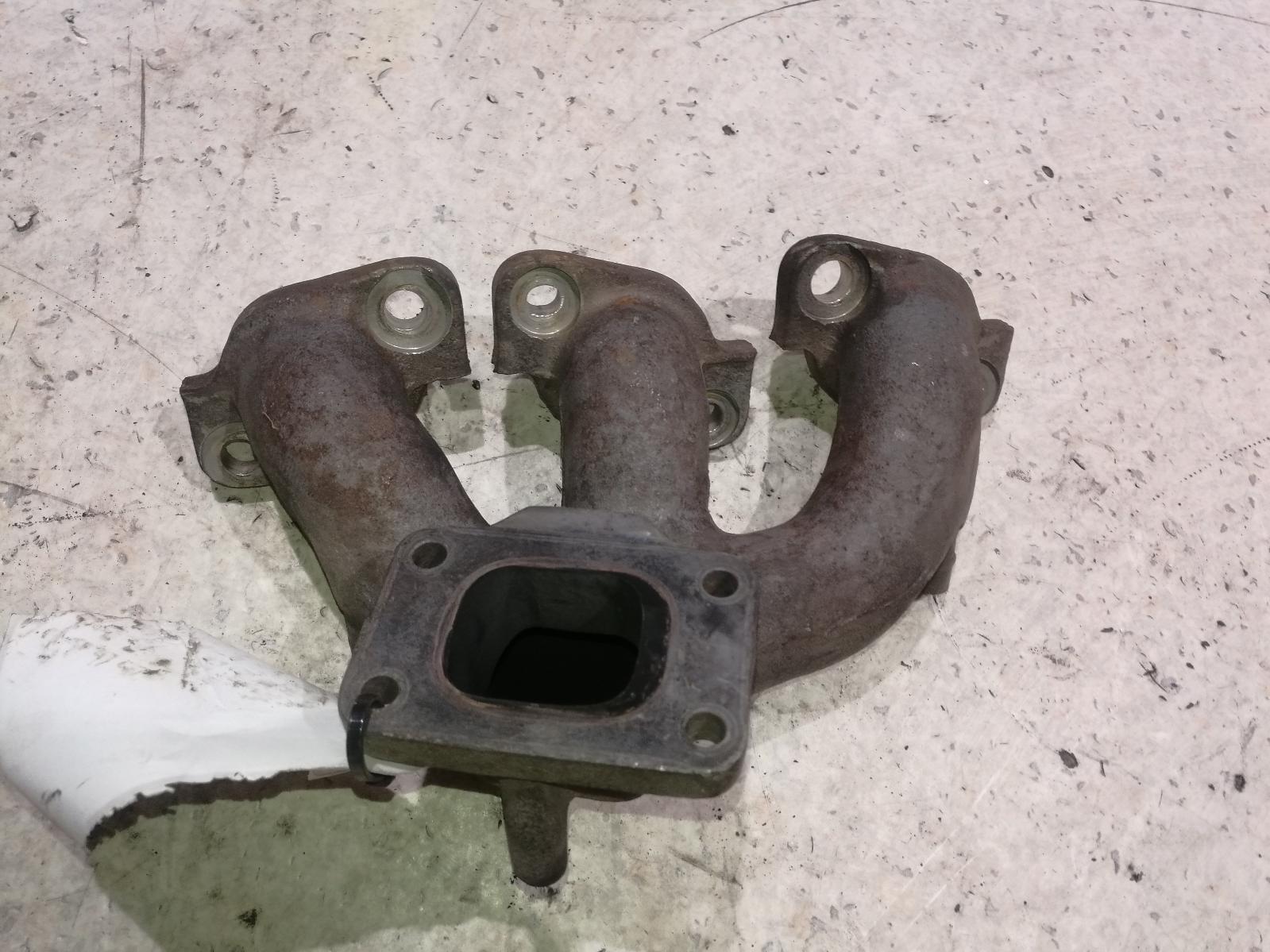 1992 Nissan Skyline Manifold View Auto part Manifold Nissan Skyline 1992