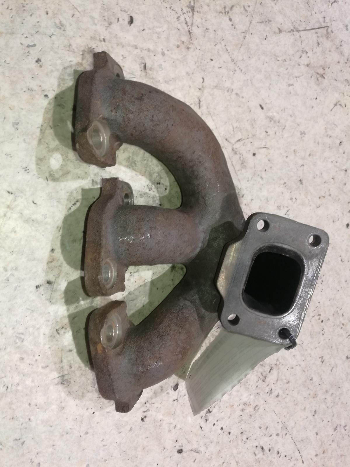 1992 Nissan Skyline Manifold View Auto part Manifold Nissan Skyline 1992
