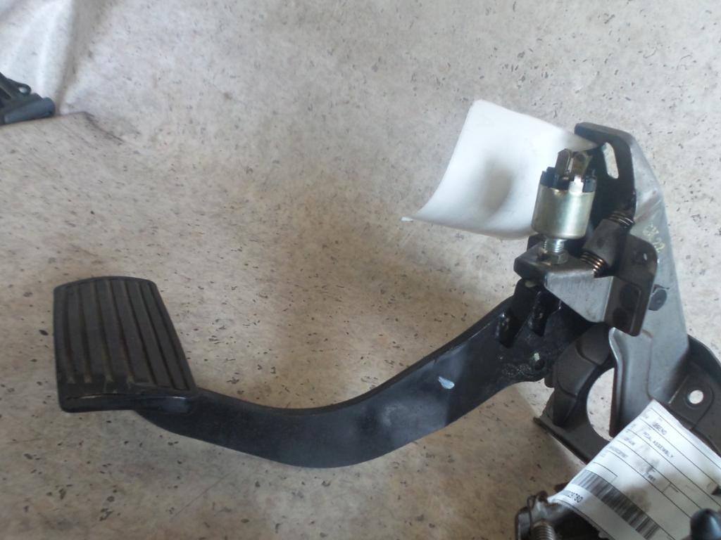 View Auto part Pedal Assembly Honda Legend 1991
