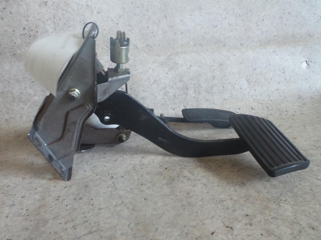 View Auto part Pedal Assembly Honda Legend 1991