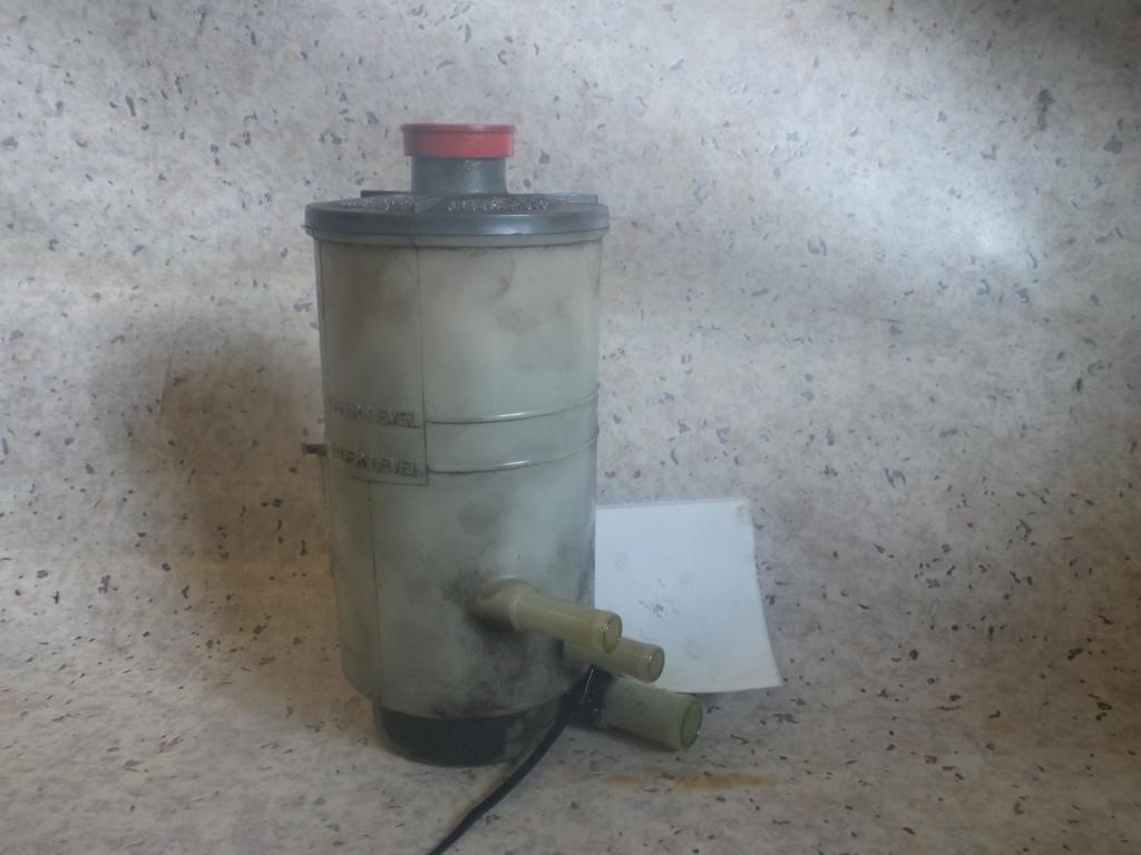 1991 Honda Legend P/S Reservoir View Auto part P/S Reservoir Honda Legend 1991