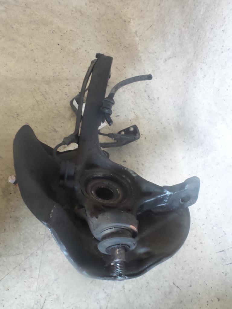 1991 Honda Legend Right Front Hub Assembly View Auto part Right Front Hub Assembly Honda Legend 1991
