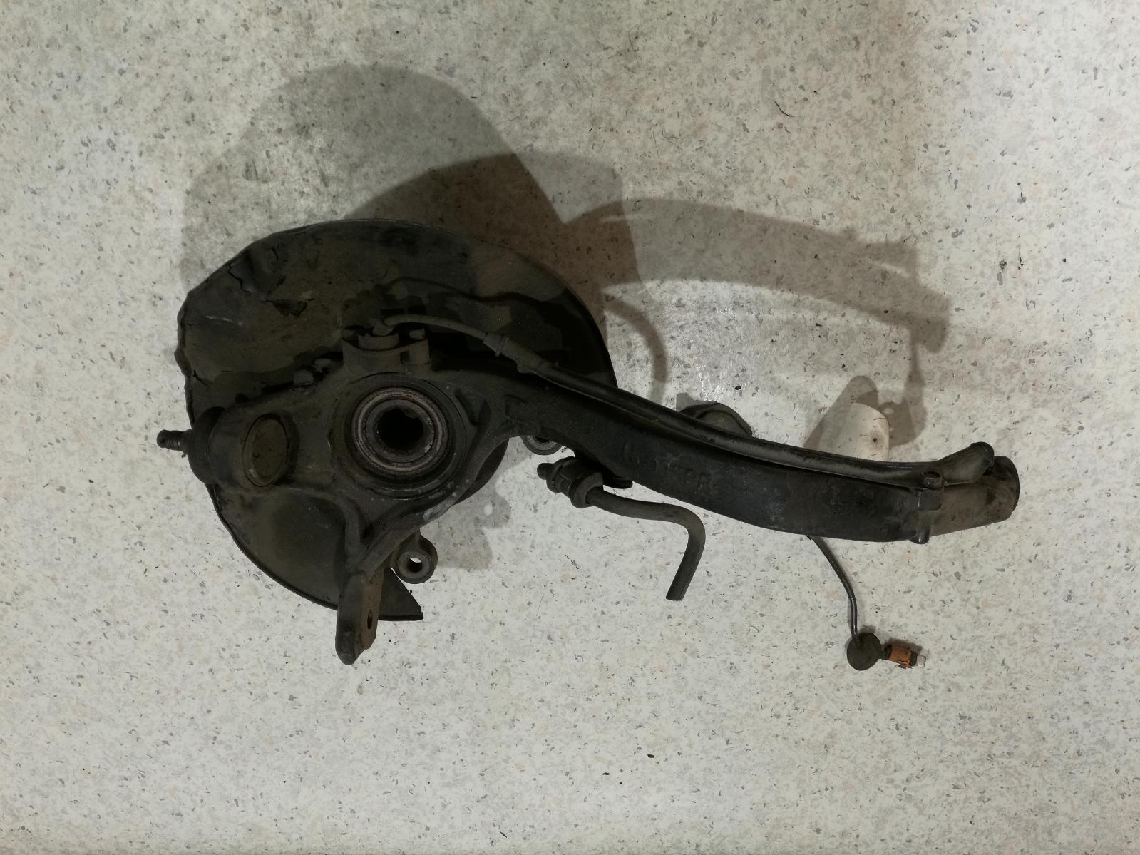 1991 Honda Legend Right Front Hub Assembly View Auto part Right Front Hub Assembly Honda Legend 1991