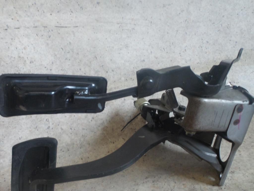 1991 Honda Legend Pedal Assembly View Auto part Pedal Assembly Honda Legend 1991