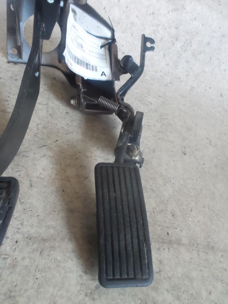 1991 Honda Legend Pedal Assembly View Auto part Pedal Assembly Honda Legend 1991