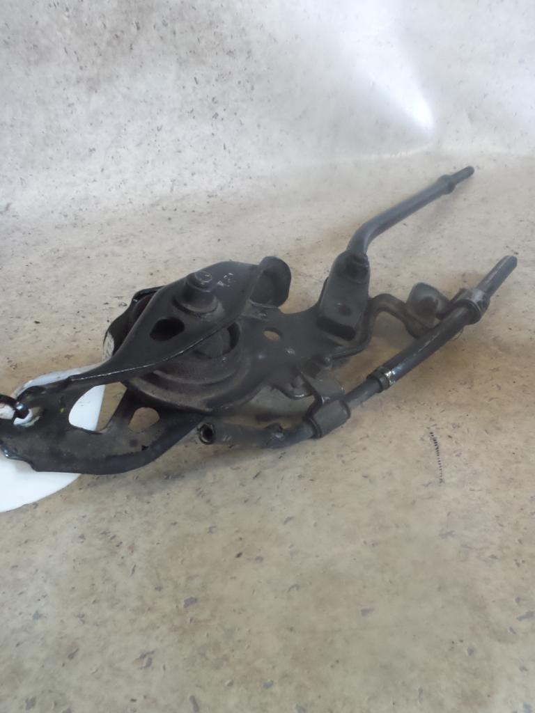 1991 Honda Legend Left Rear Trailing Arm View Auto part Left Rear Trailing Arm Honda Legend 1991