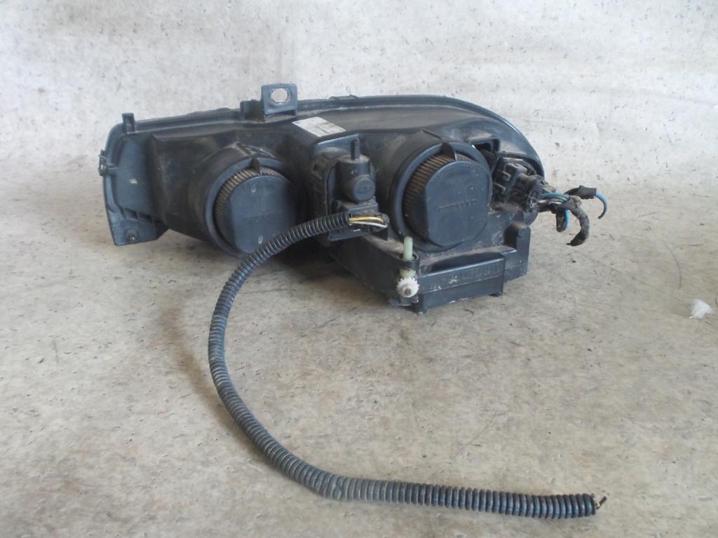 2000 Alfa Romeo 156 Right Headlamp View Auto part Right Headlamp Alfa Romeo 156 2000