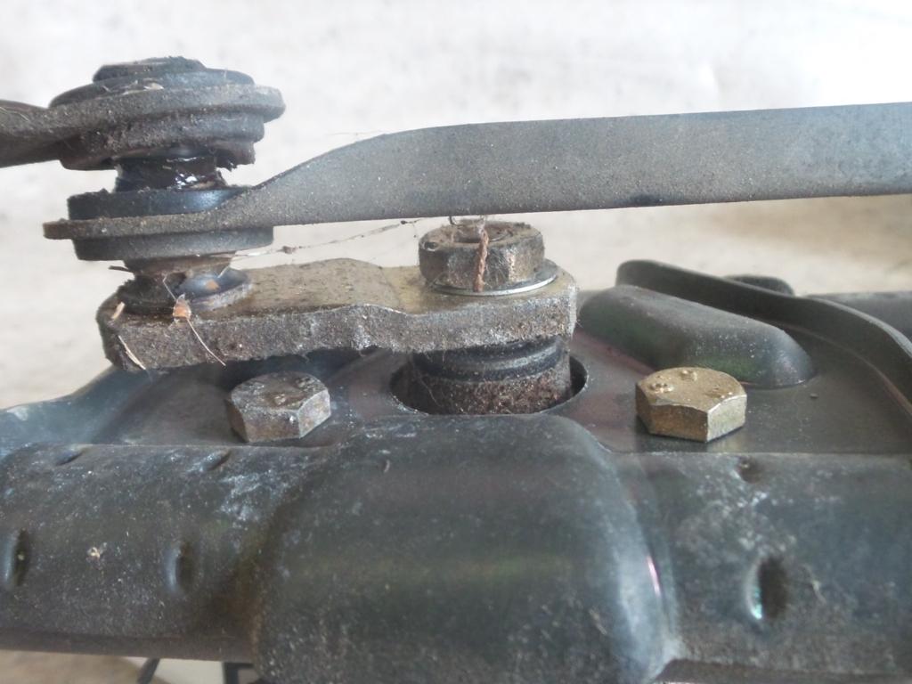 2000 Alfa Romeo 156 Wiper Linkage View Auto part Wiper Linkage Alfa Romeo 156 2000