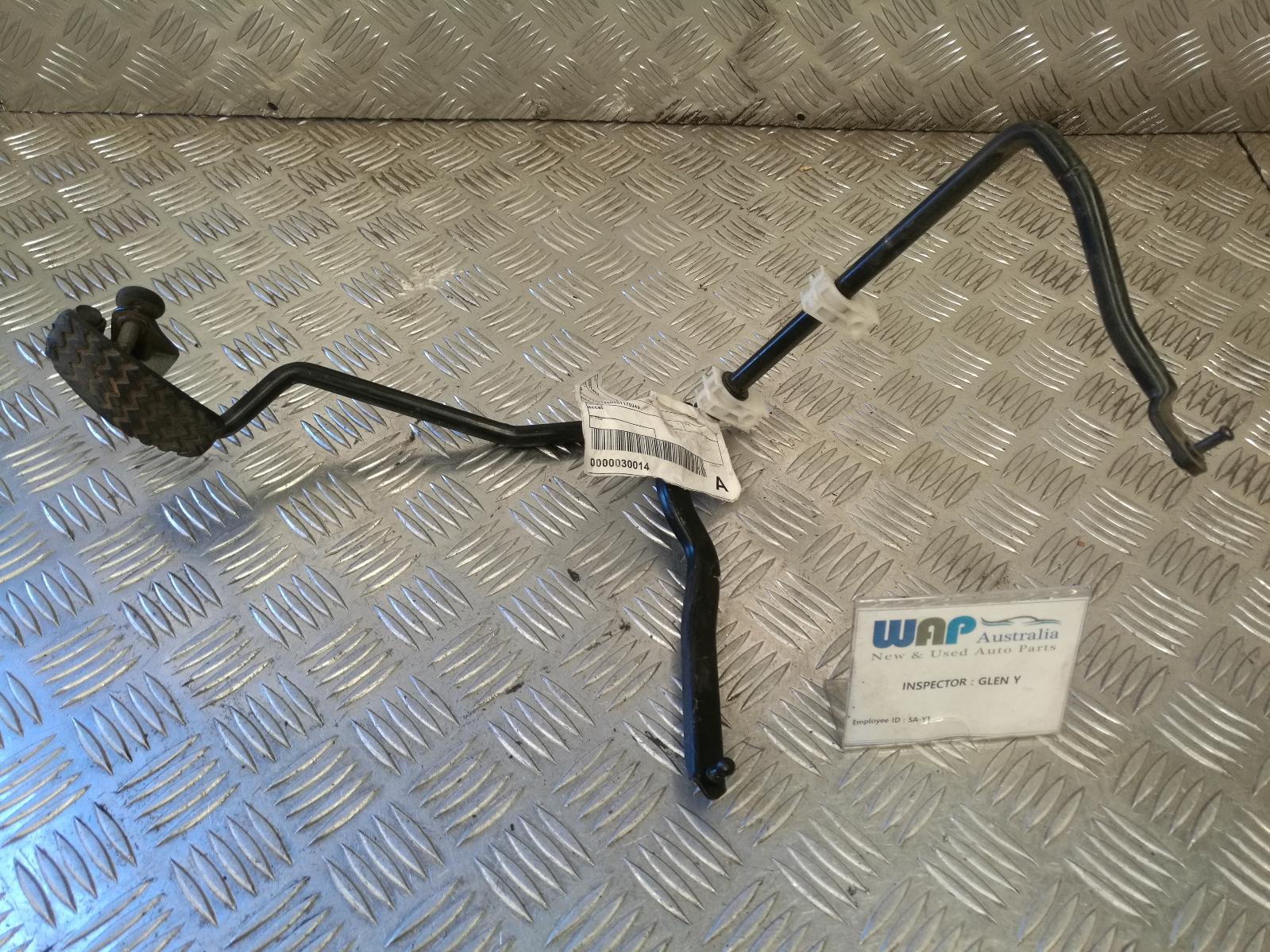 View Auto part Pedal Assembly Alfa Romeo 156 2000