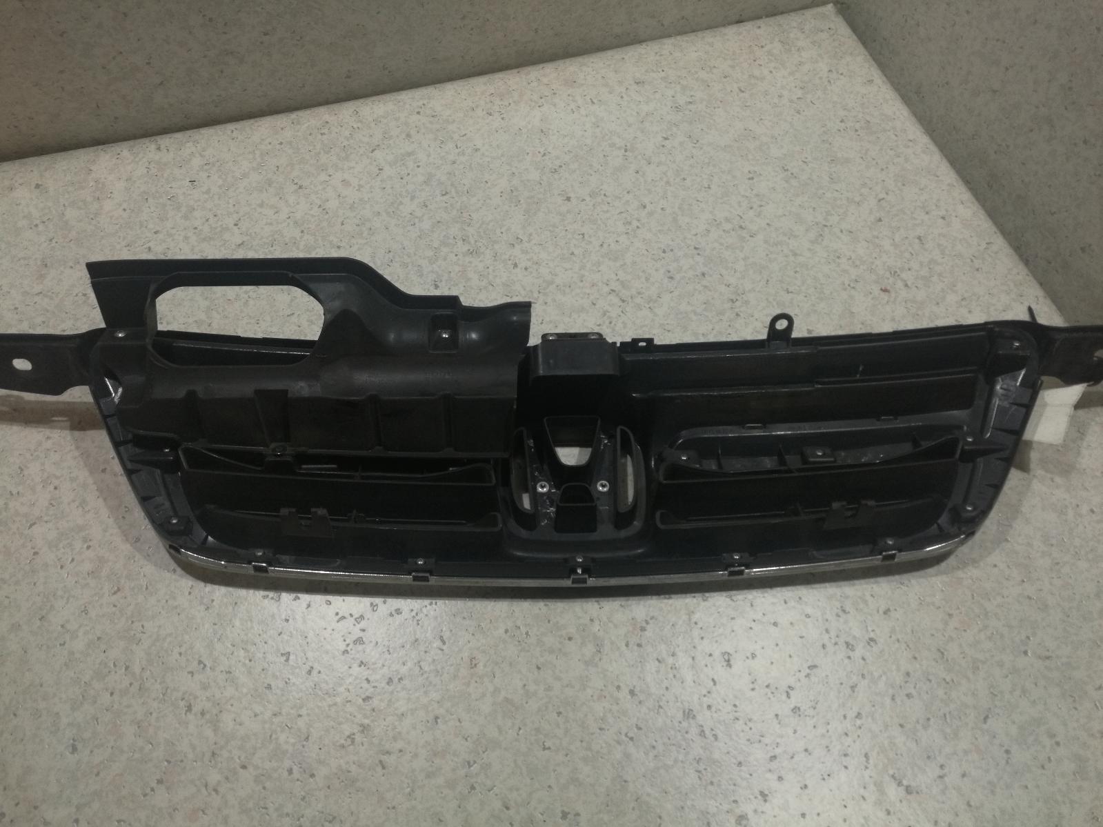 View Auto part Grille Honda Crv 2002
