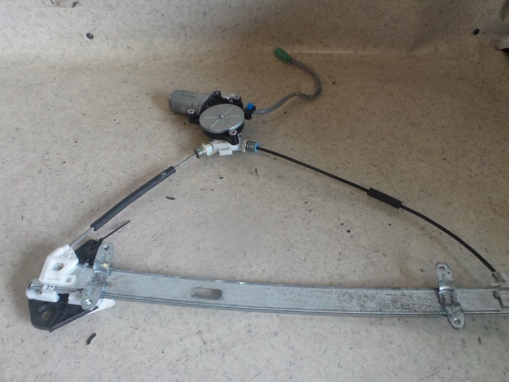 View Auto part Left Front Window Reg/Motor Honda Crv 2002