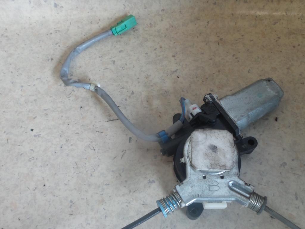 View Auto part Left Front Window Reg/Motor Honda Crv 2002