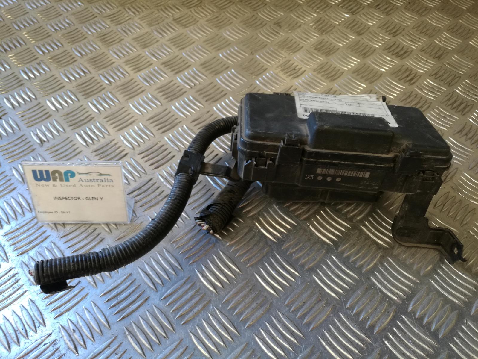 View Auto part Fuse Box Honda Crv 2002