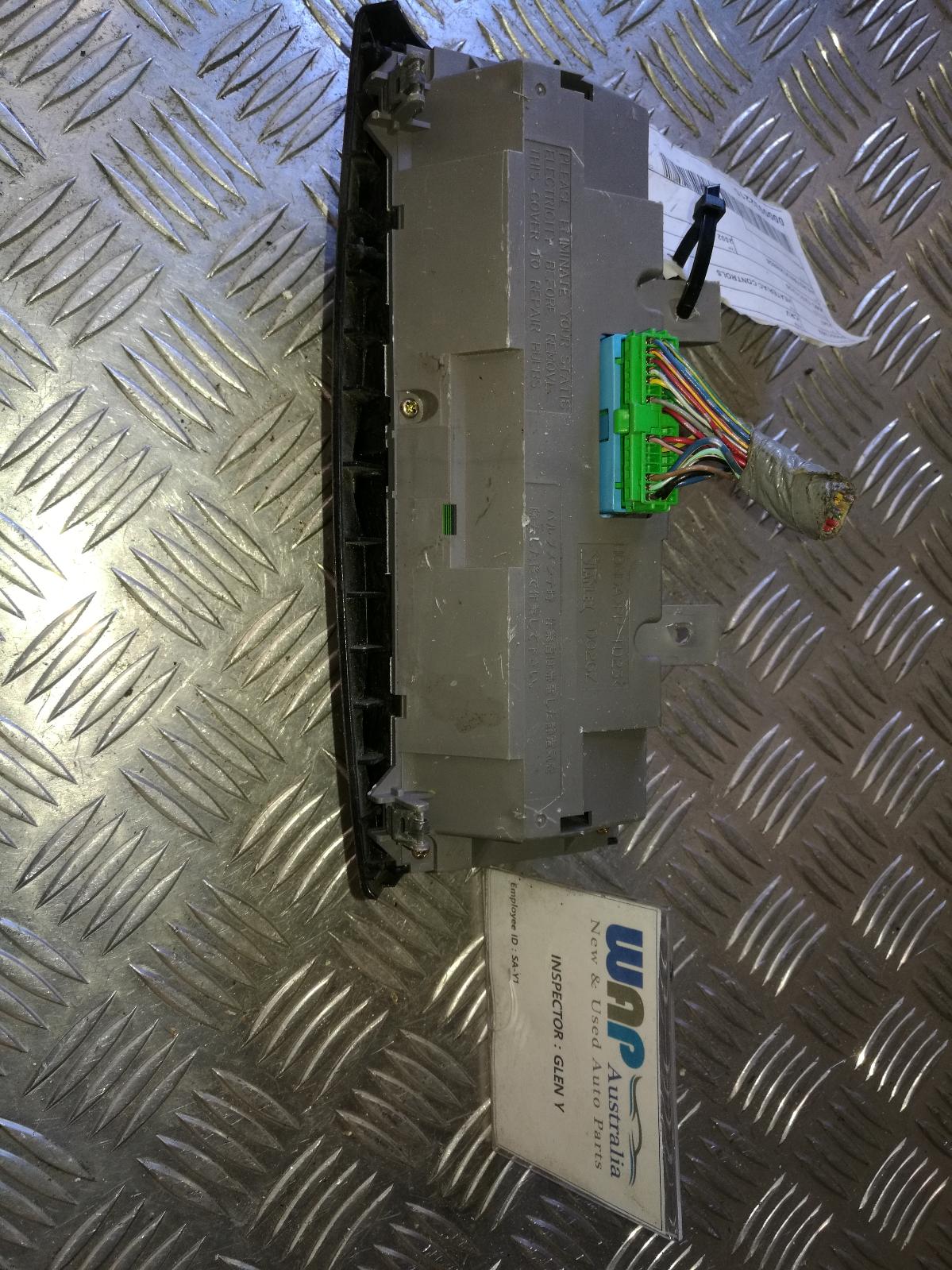 View Auto part Heater/Ac Controls Honda Crv 2002