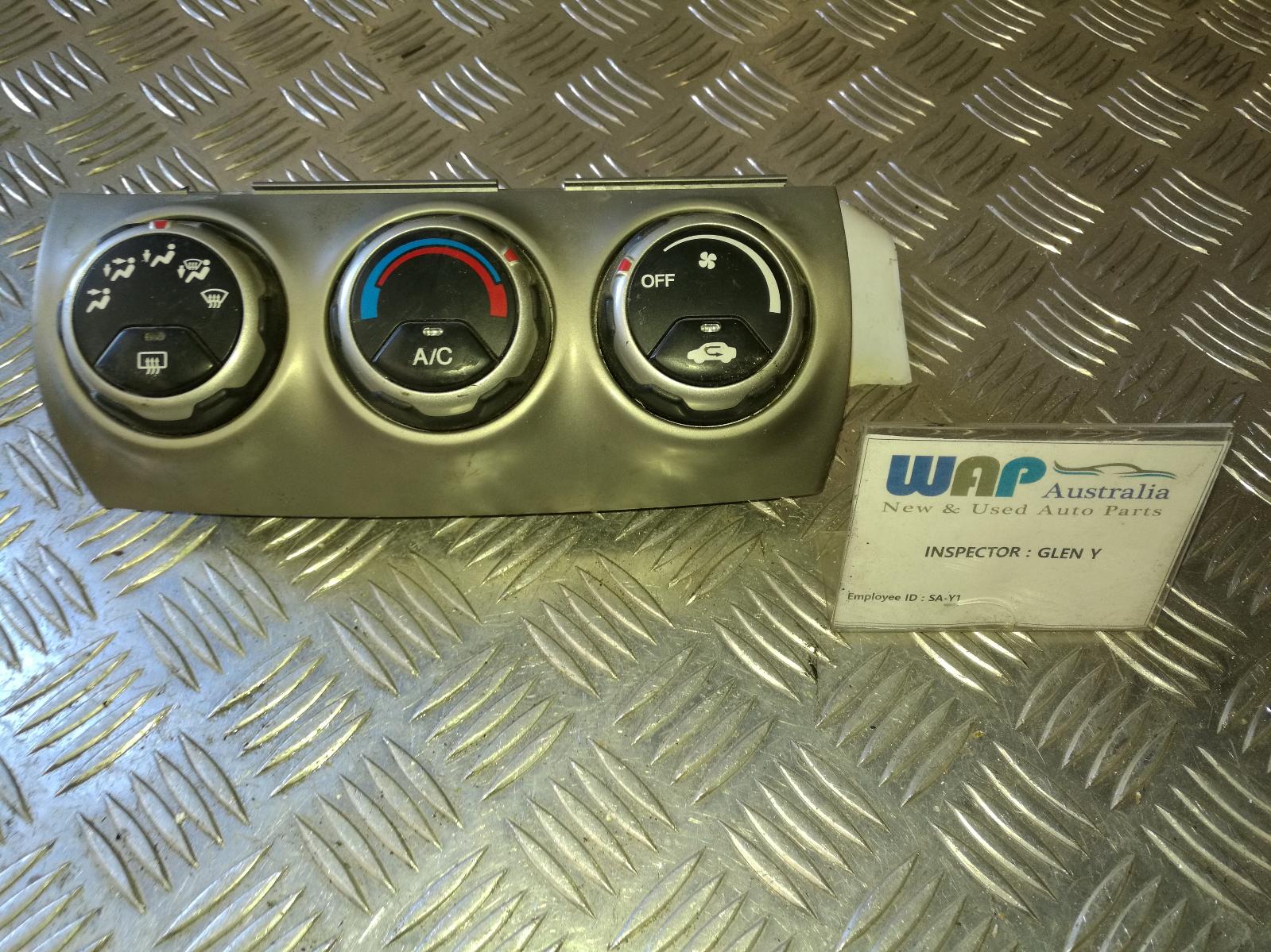 View Auto part Heater/Ac Controls Honda Crv 2002