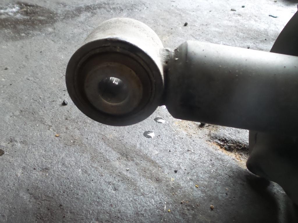 View Auto part Left Rear Strut Honda Crv 2002