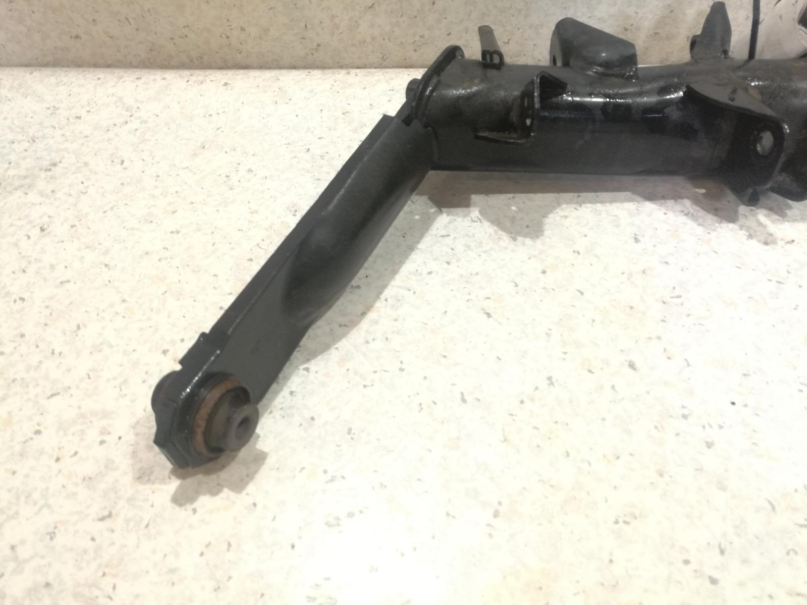 View Auto part Left Rear Trailing Arm Honda Crv 2002