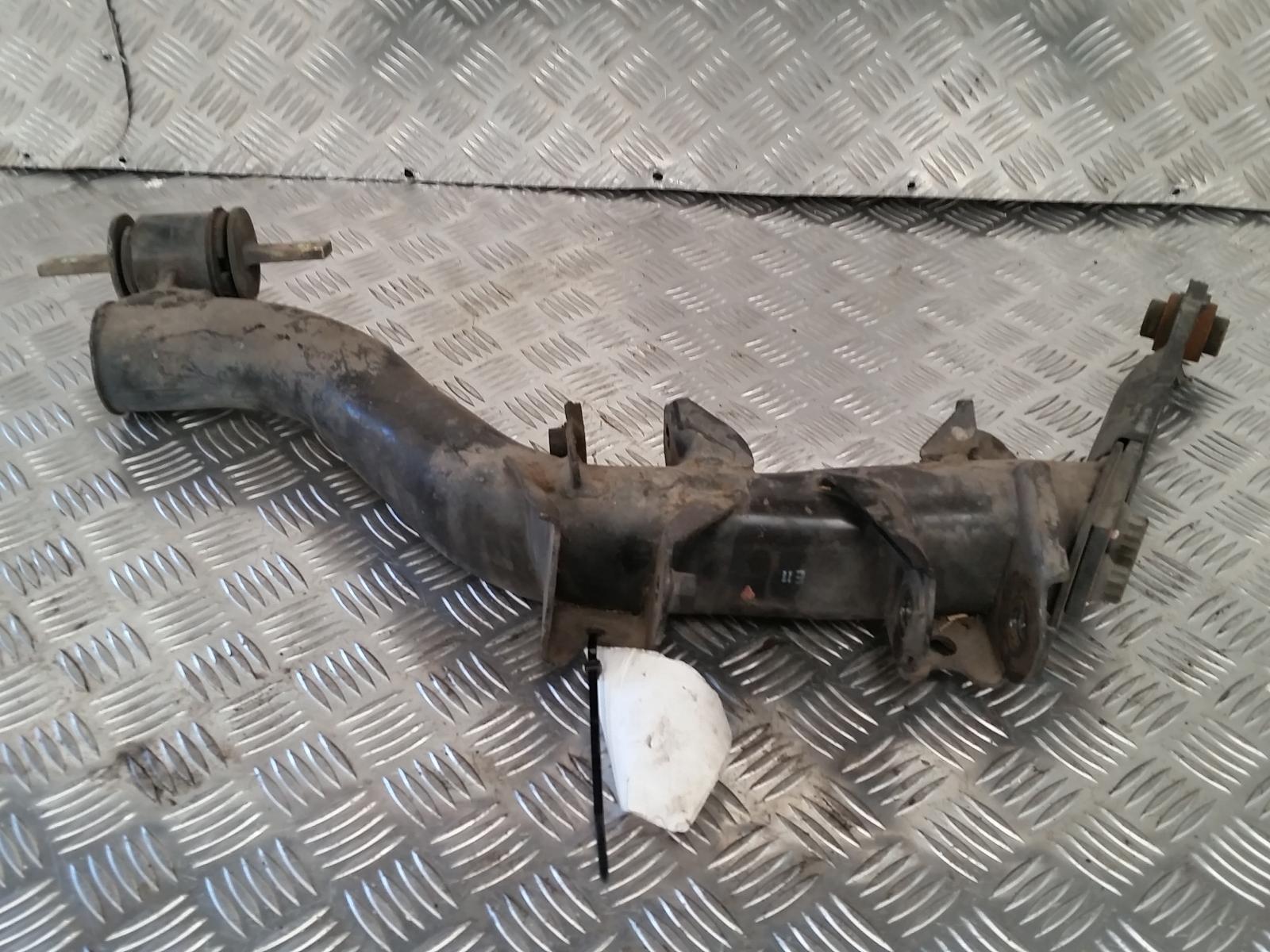 View Auto part Left Rear Trailing Arm Honda Crv 2002