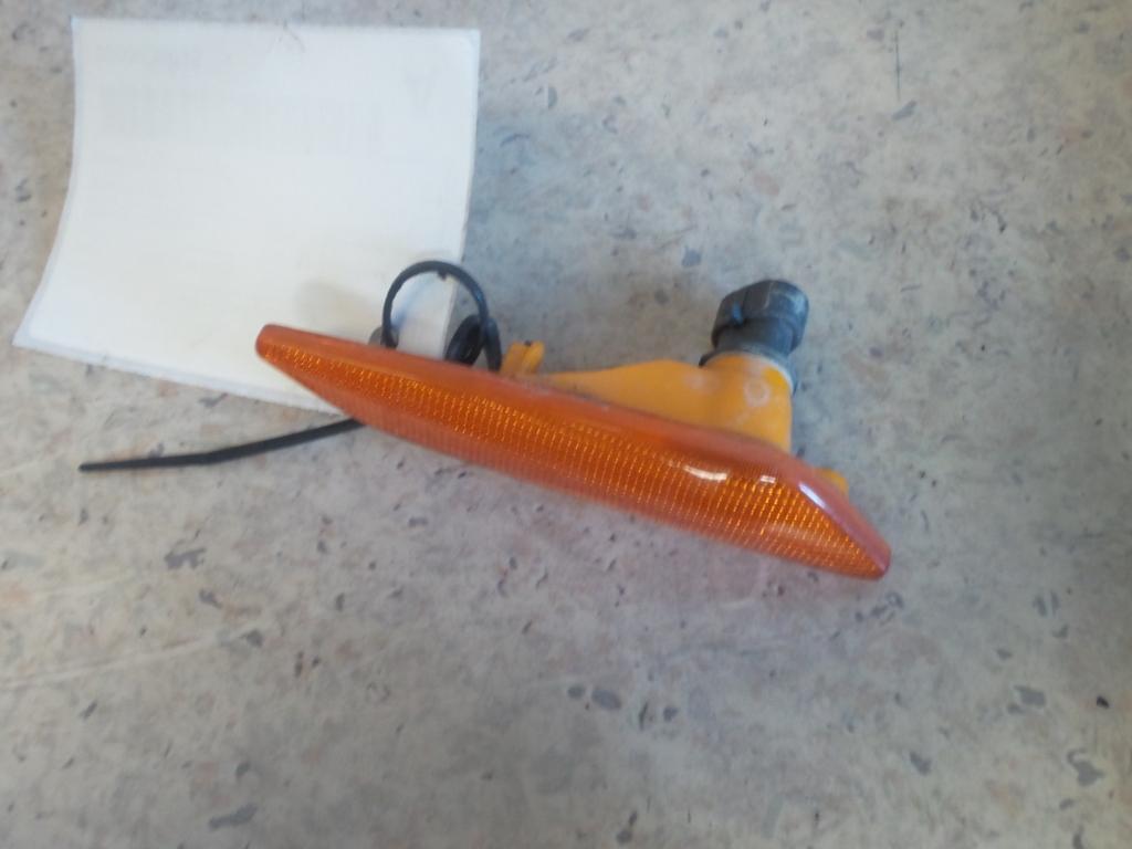 View Auto part Left Indicator/Fog/Side Alfa Romeo 156 2000