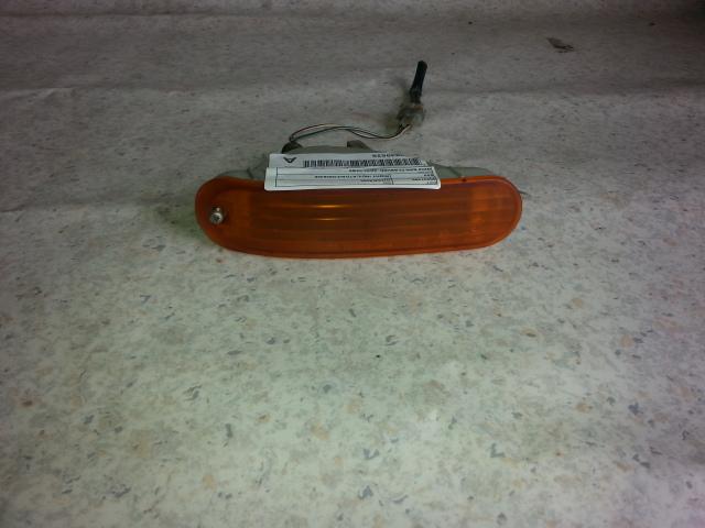 View Auto part Right Indicator/Fog/Side Daihatsu Charade 1994