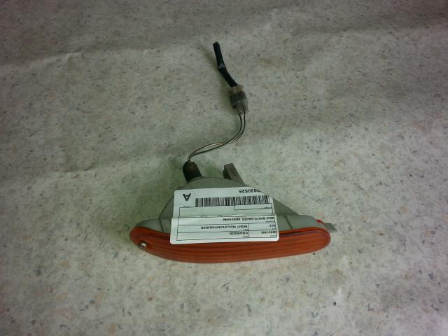 View Auto part Right Indicator/Fog/Side Daihatsu Charade 1994
