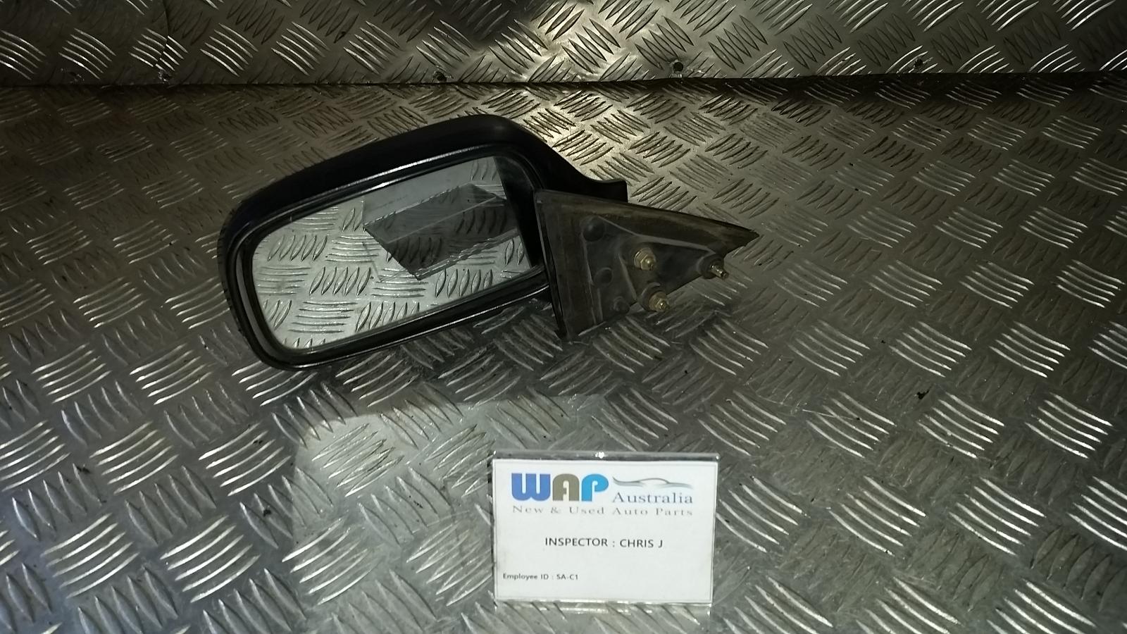 View Auto part Left Door Mirror Daihatsu Charade 1994