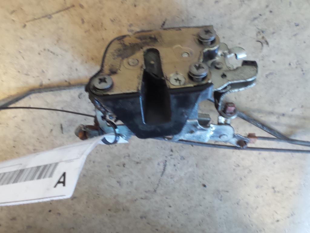 1994 Daihatsu Charade Door/Boot/Gate Lock View Auto part Door/Boot/Gate Lock Daihatsu Charade 1994