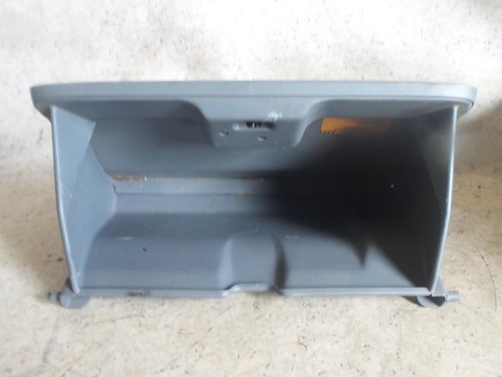 2002 Toyota Rav4 Glove Box View Auto part Glove Box Toyota Rav4 2002