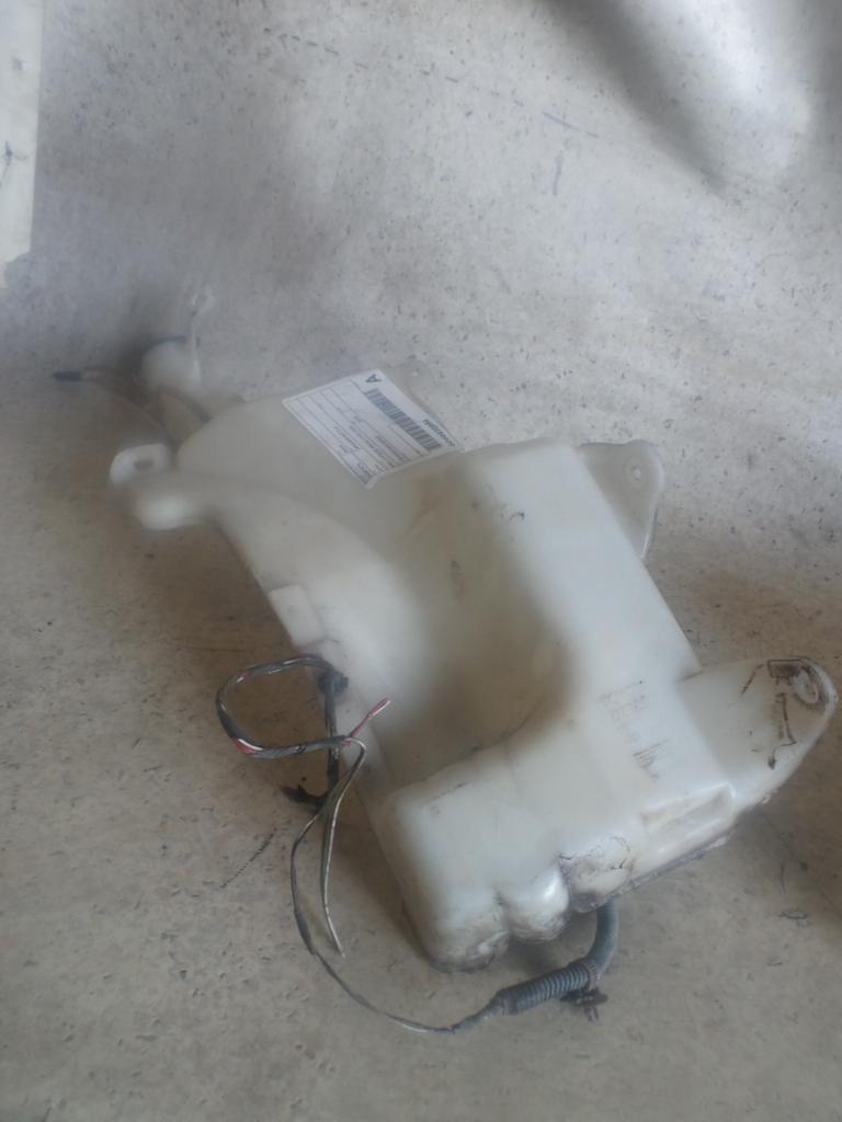 View Auto part Washer Bottle Toyota Rav4 2002