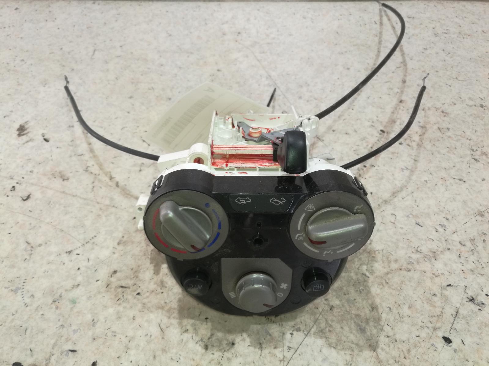 View Auto part Heater/Ac Controls Nissan Micra 2012