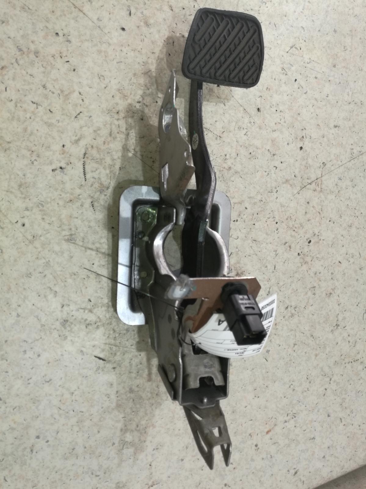 View Auto part Pedal Assembly Nissan Micra 2012