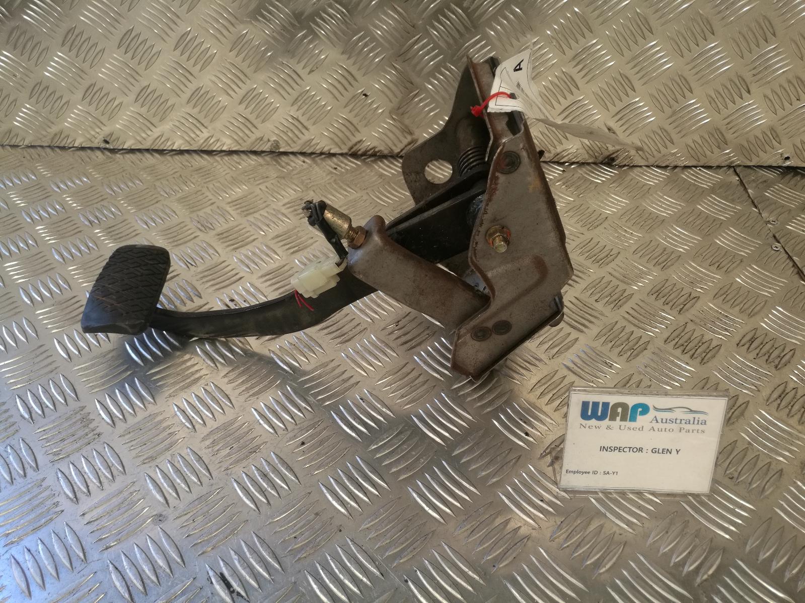 1994 Daihatsu Charade Pedal Assembly View Auto part Pedal Assembly Daihatsu Charade 1994