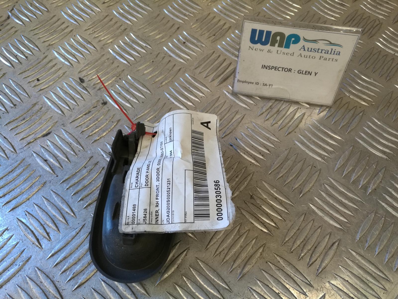 View Auto part Door Handle Daihatsu Charade 1994