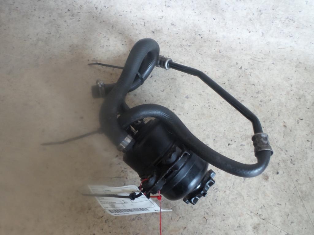 2006 Bmw 1 Series P/S Reservoir View Auto part P/S Reservoir Bmw 1 Series 2006