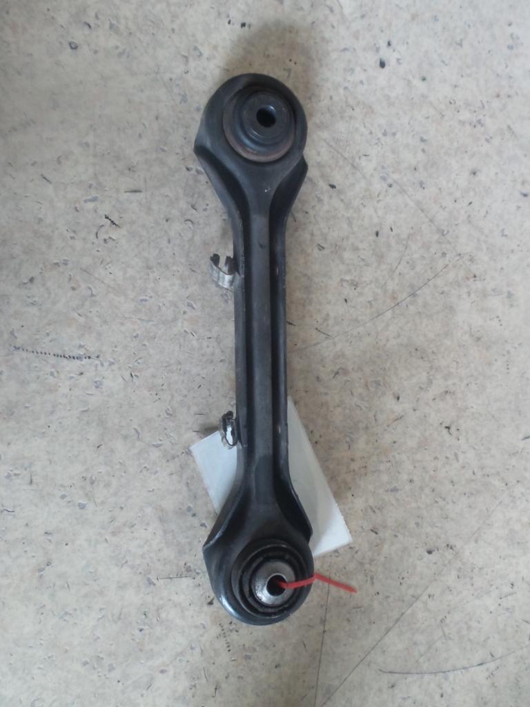 View Auto part Right Rear Trailing Arm Bmw 1 Series 2006