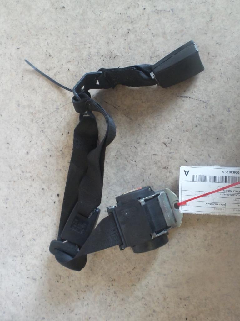 2006 Bmw 1 Series Seatbelt/Stalk View Auto part Seatbelt/Stalk Bmw 1 Series 2006