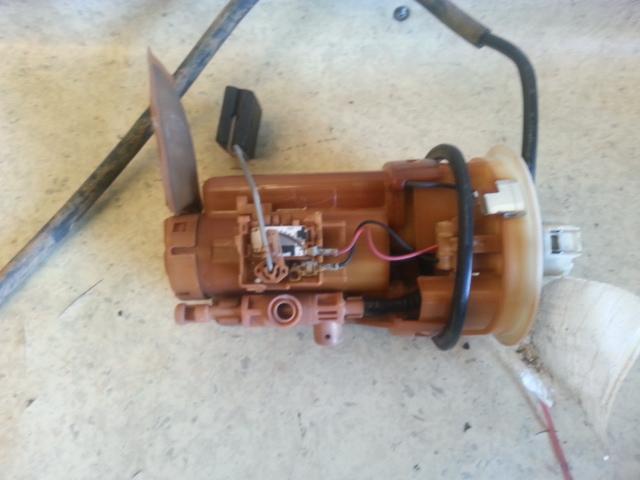 View Auto part Fuel Pump Toyota Rav4 2002