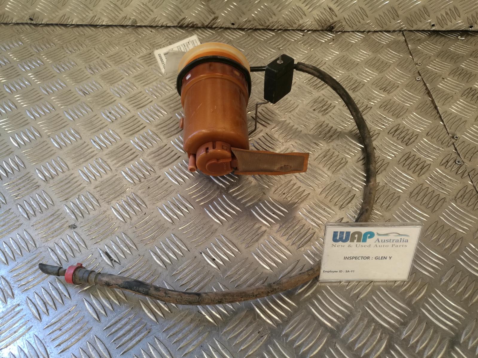 View Auto part Fuel Pump Toyota Rav4 2002