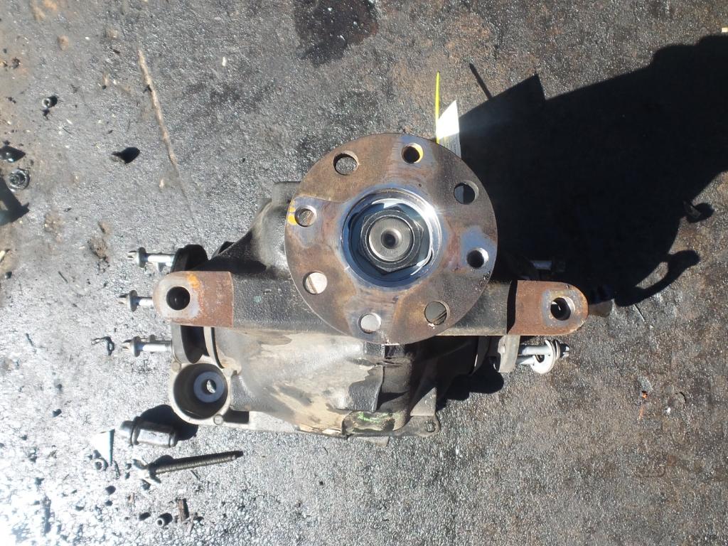 2006 Bmw 1 Series Differential Centre View Auto part Differential Centre Bmw 1 Series 2006
