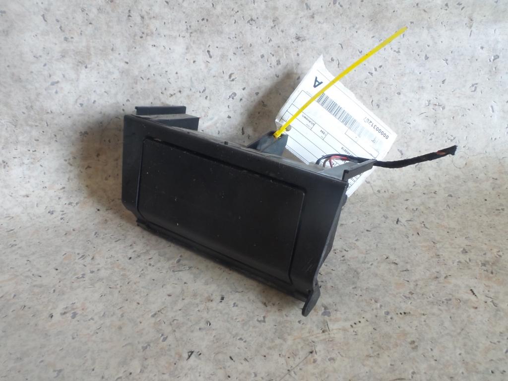 1995 Mercedes C Class Ashtray View Auto part Ashtray Mercedes C Class 1995