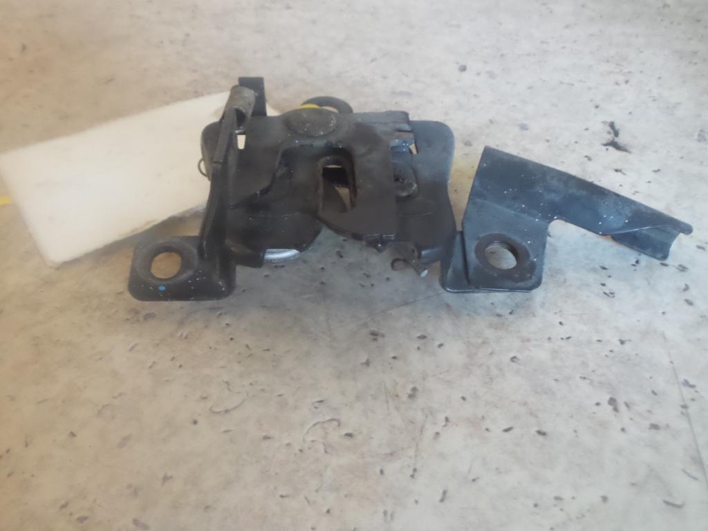 2000 Subaru Forester Bonnet Lock/Support View Auto part Bonnet Lock/Support Subaru Forester 2000