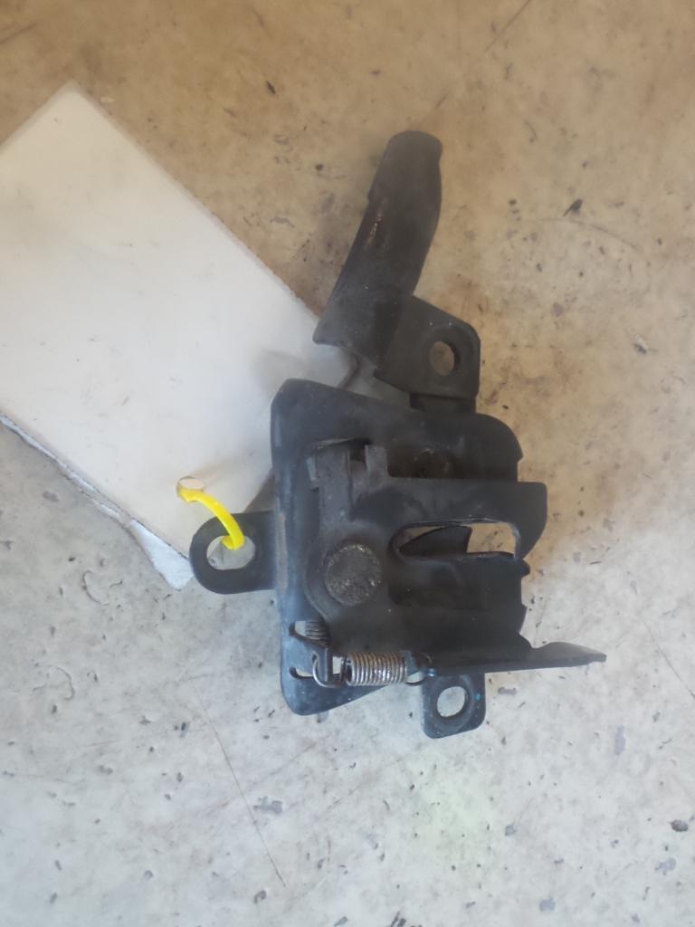 2000 Subaru Forester Bonnet Lock/Support View Auto part Bonnet Lock/Support Subaru Forester 2000